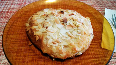 アーモンドのエンサイマダ