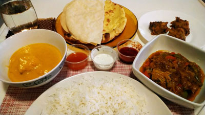 近所のカレー屋さんのテイクアウトメニュー