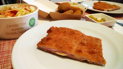 スペインのとんかつセット