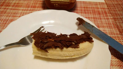 バナナにチョコクリーム