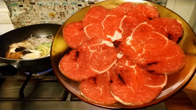 キッチンでしゃぶしゃぶ