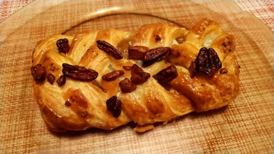 いつもの三つ編みパン