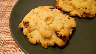 レーズンのホットビスケット