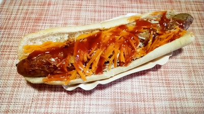 ジャーマンソーセージのホットドッグ