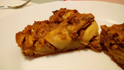 りんごケーキをカットしました