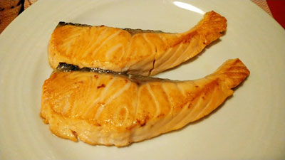 サーモン焼き